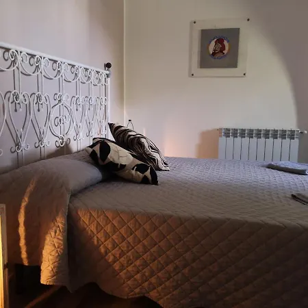 Casa Degli Ulivi Etna Oda ve Kahvaltı
