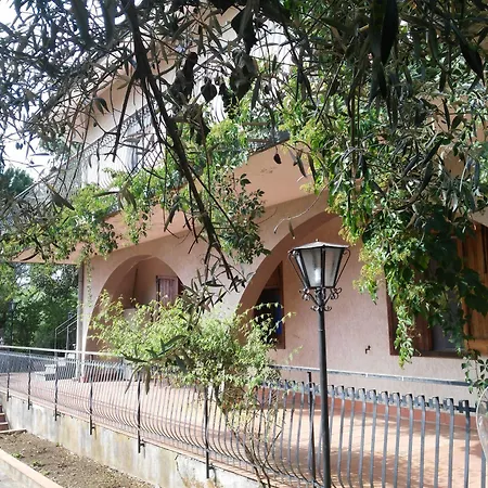Casa Degli Ulivi Etna לינה וארוחת בוקר *