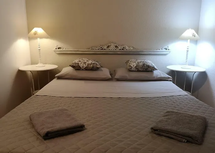 Casa Degli Ulivi Etna Bed & Breakfast 3*