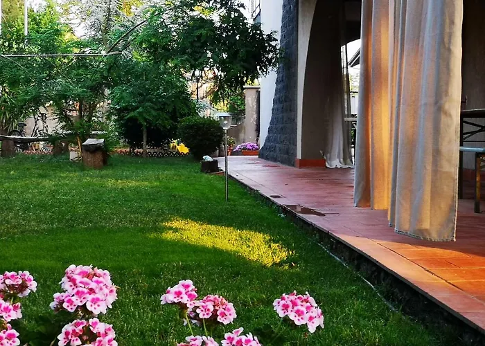 Casa Degli Ulivi Etna Bed & Breakfast 3*